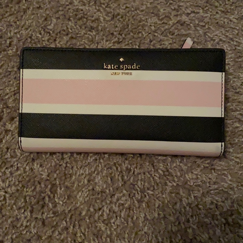 Kate Spade Wallet! EXCELLENT CONDITION!!!